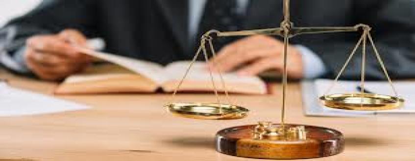 شکواییه به موضوع گزارش خلاف واقع کارمند دولتی علیه  شخص پرونده  و افترا