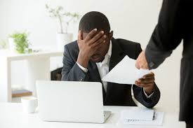 اخراج غیرقانونی: راه‌های شکایت و جبران خسارت
